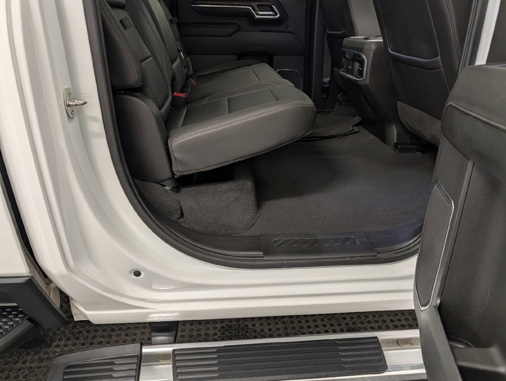 Used 2024 GMC Sierra 3500 SLT w/ SLT Convenience Package AWD/4WD image 27