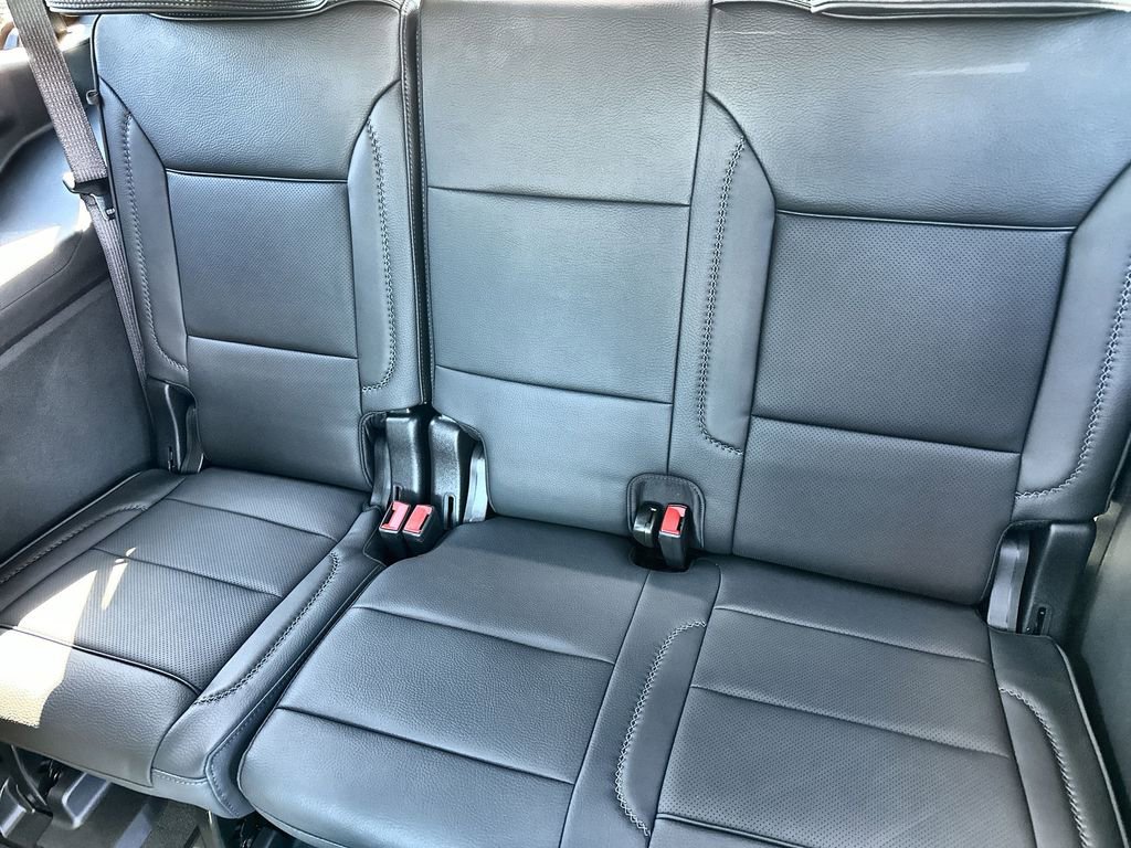 New 2026 GMC Yukon Denali w/ Sun & Power Step Package image 18