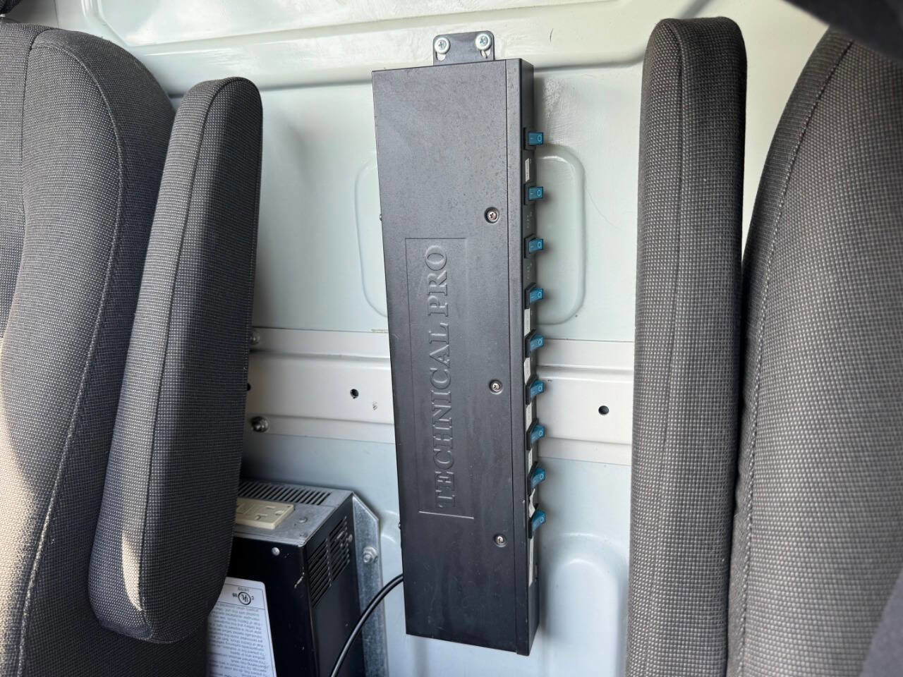 Used 2015 Ford Transit 250 130 Low Roof image 18