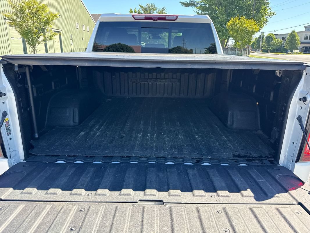 Used 2022 GMC Sierra 1500 Denali AWD/4WD image 12