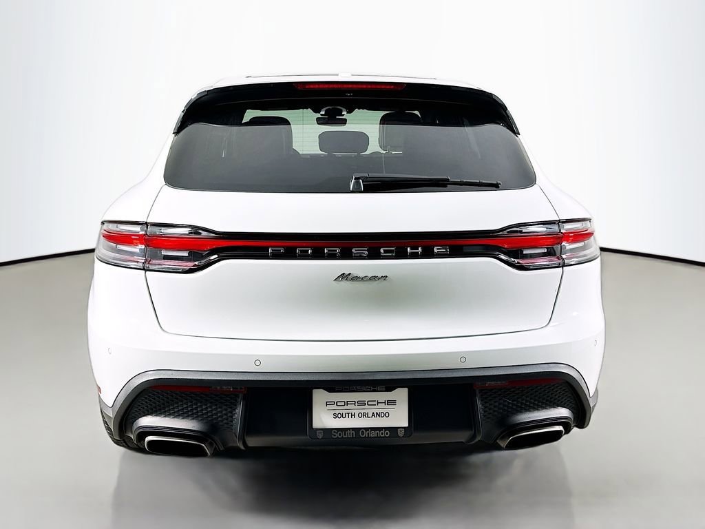 Used 2025 Porsche Macan image 10