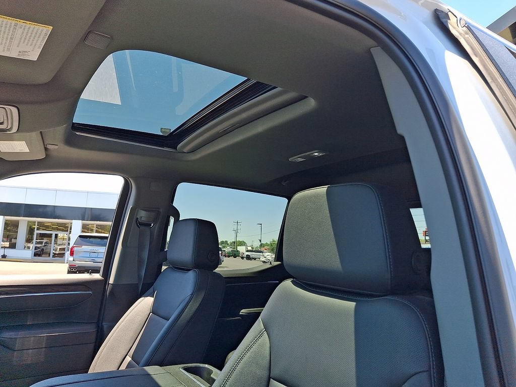 Used 2026 GMC Sierra 1500 SLT w/ SLT Premium Plus Package AWD/4WD image 14