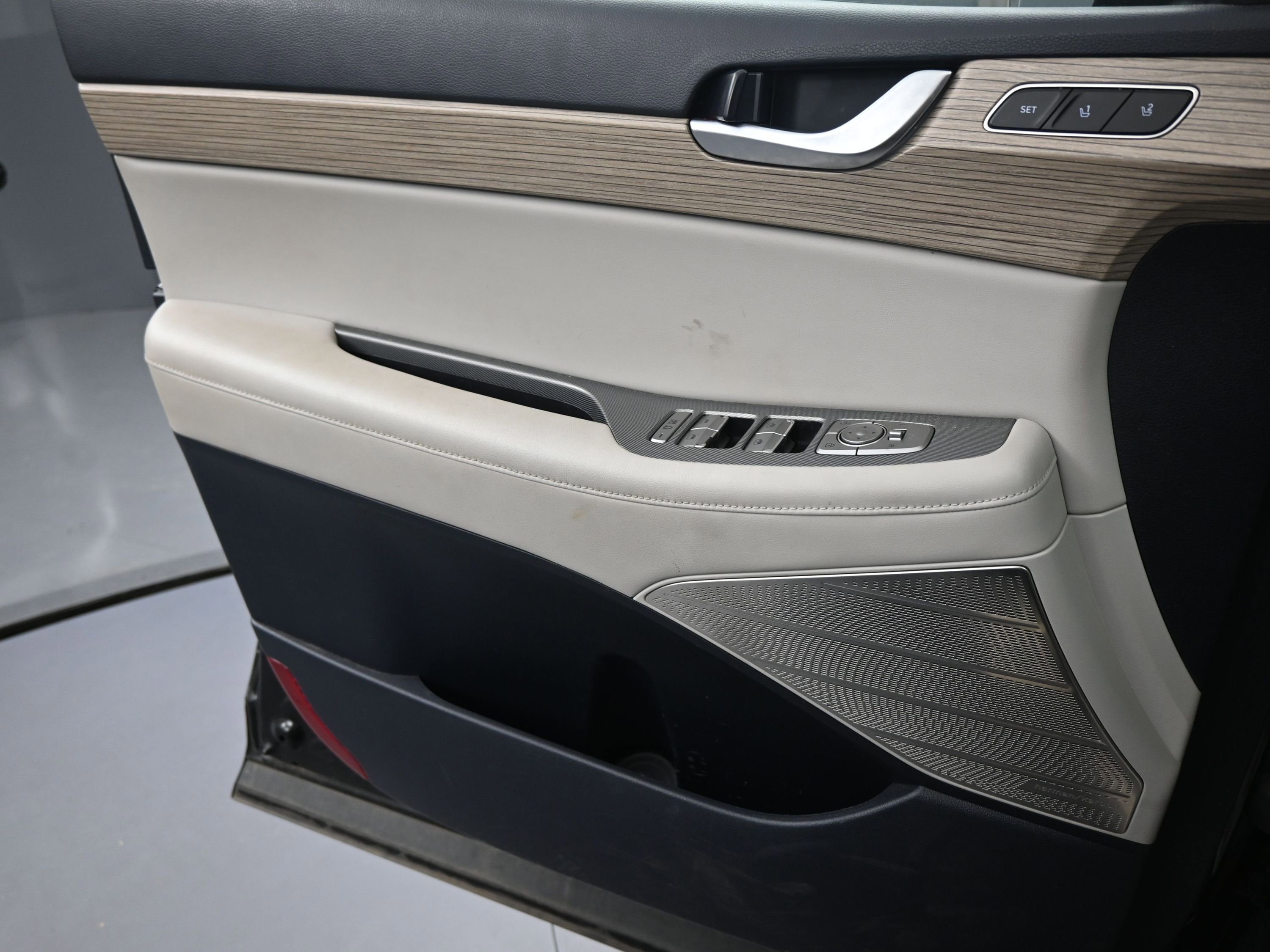 Used 2021 Hyundai Palisade Limited image 15