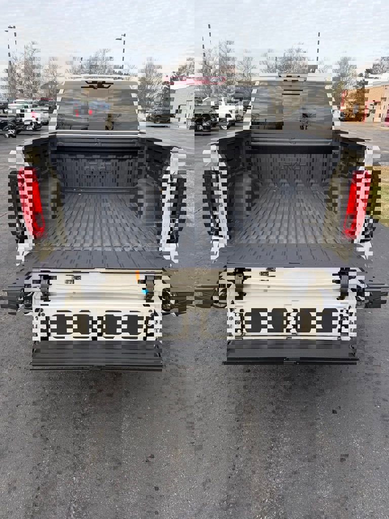 New 2026 GMC Sierra 1500 AT4 w/ AT4 Premium Package image 8