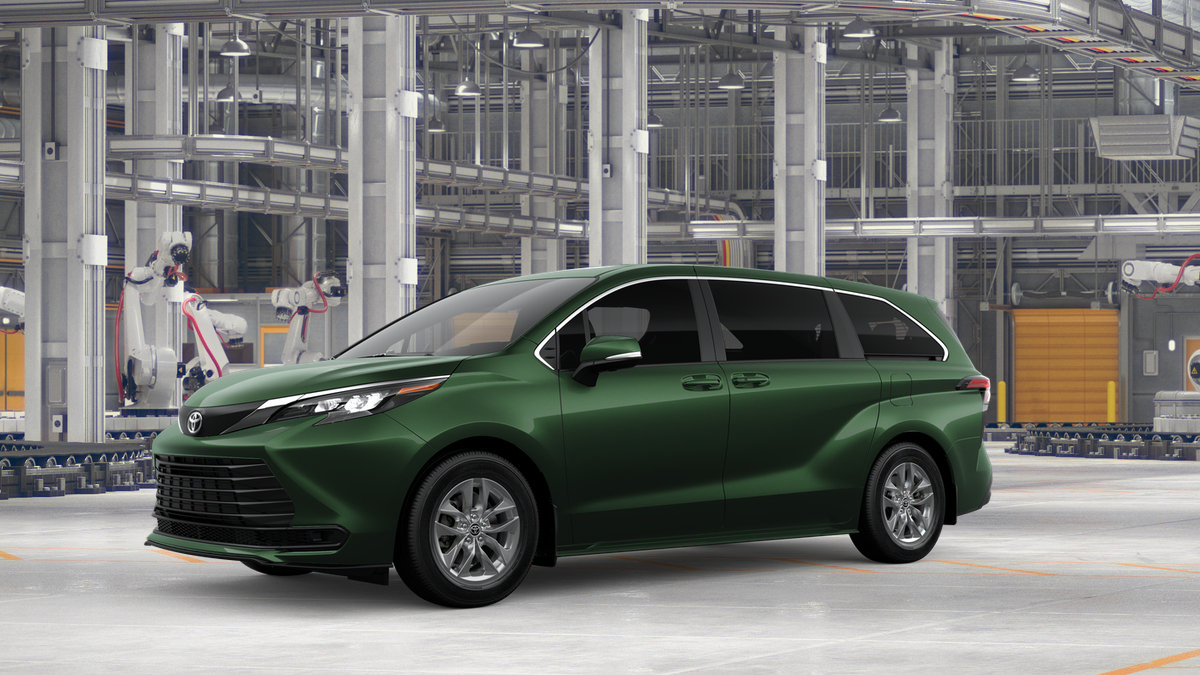 New 2026 Toyota Sienna LE FWD image 3