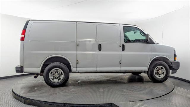 Used 2019 Chevrolet Express 2500 w/ Driver Convenience Package RWD image 9
