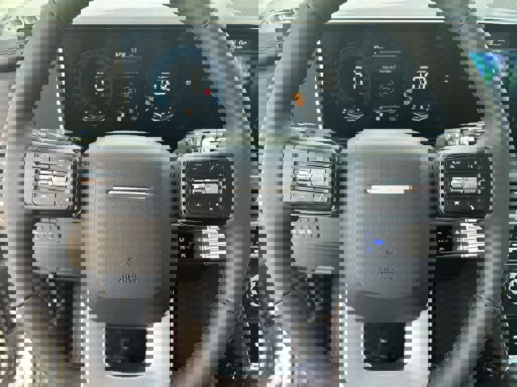 New 2025 Hyundai Santa Fe SE image 23