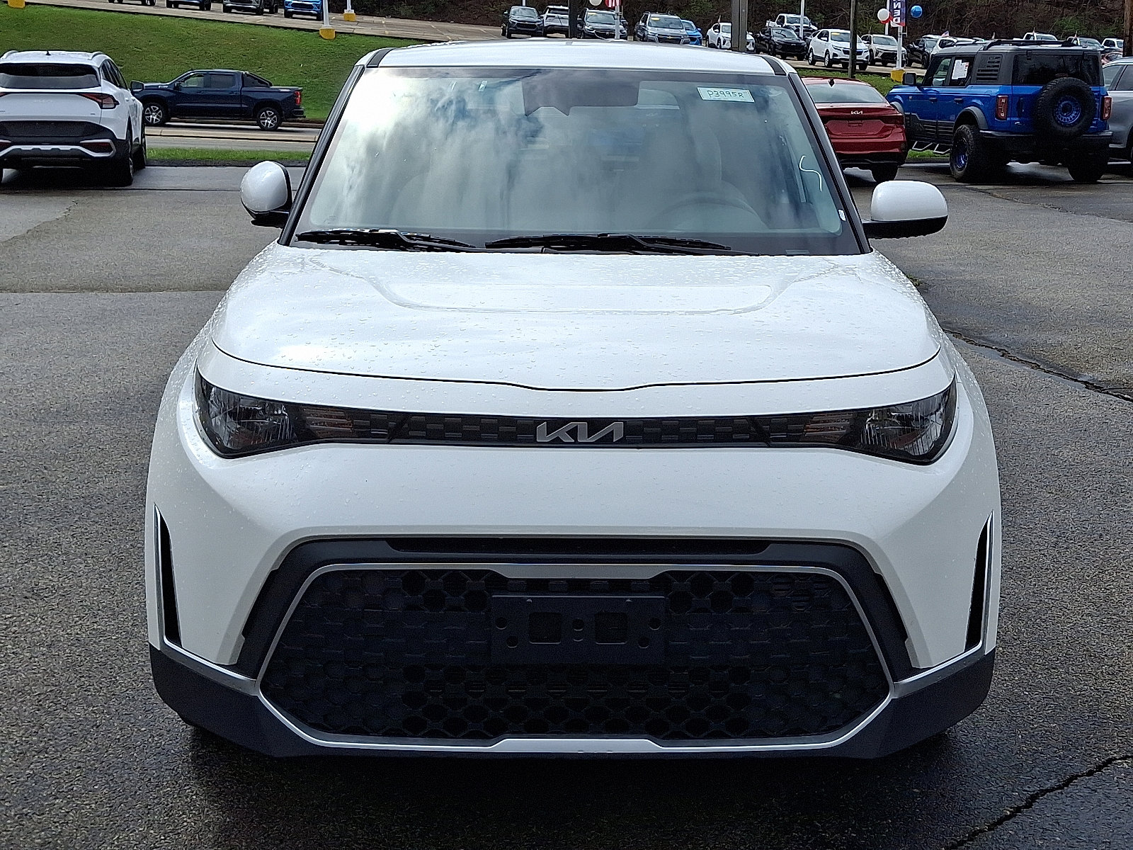 Used 2025 Kia Soul LX w/ LX Technology Package image 2