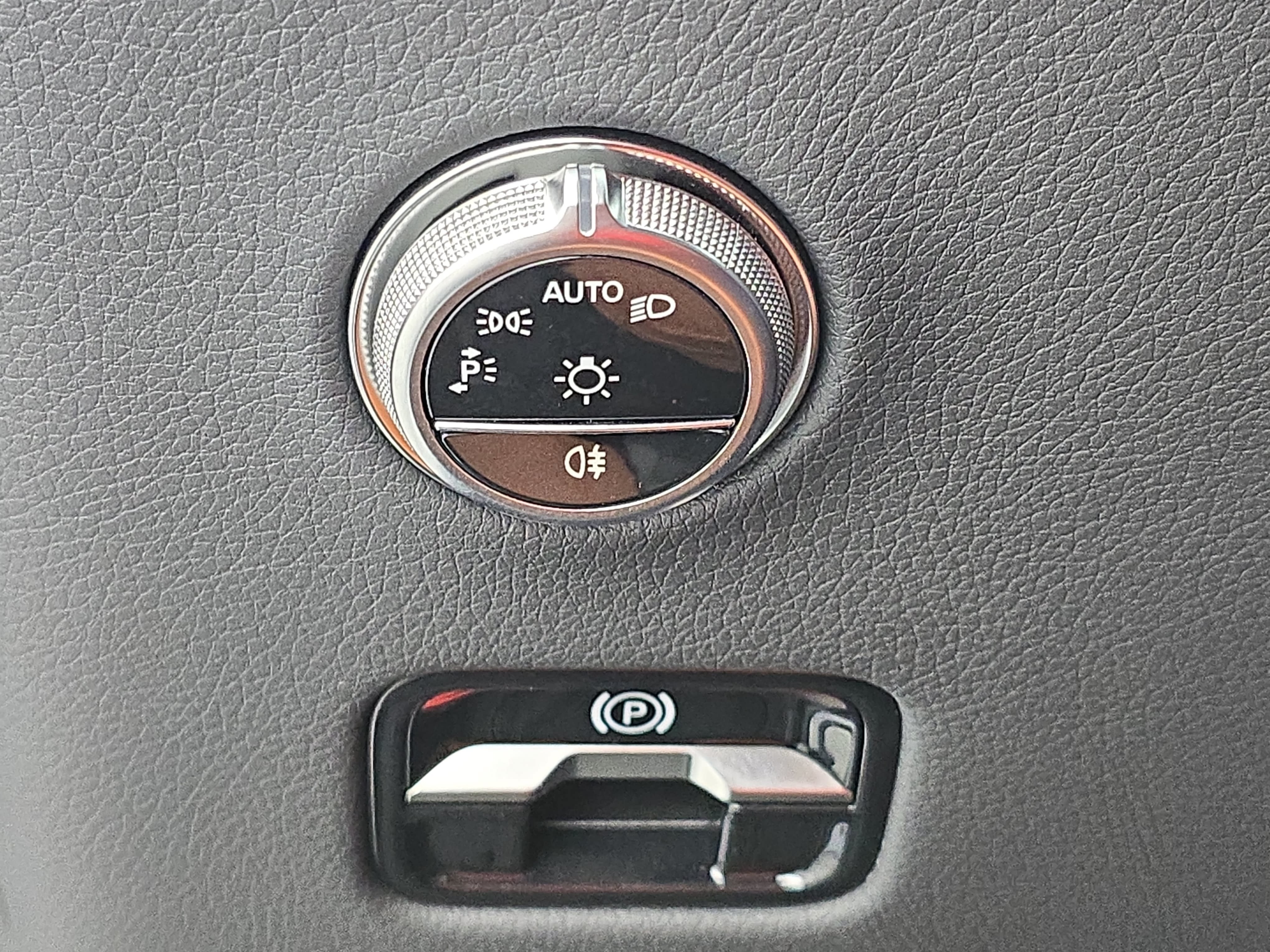 Certified 2026 Mercedes-Benz GLC 300 image 26
