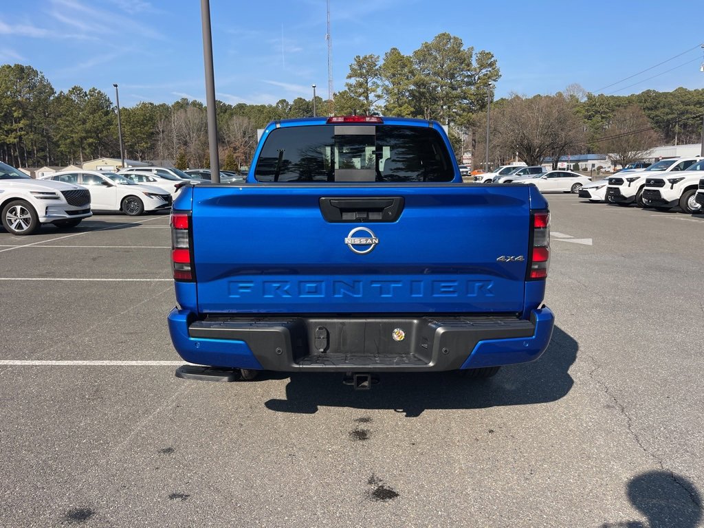 Certified 2025 Nissan Frontier SV w/ Tow Package image 6