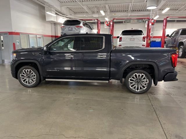 Used 2025 GMC Sierra 1500 Denali Ultimate image 9
