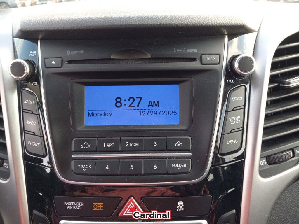 Used 2017 Hyundai Elantra GT image 27