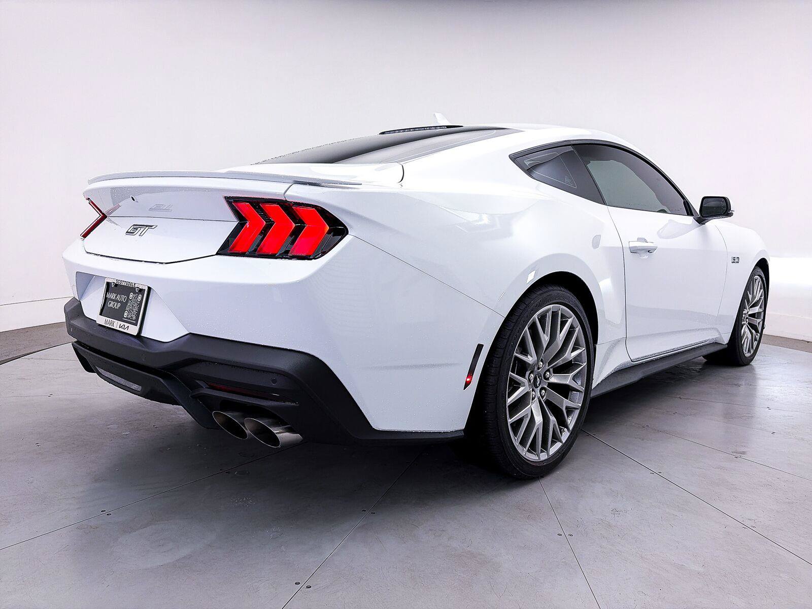 Used 2025 Ford Mustang GT Premium RWD image 15