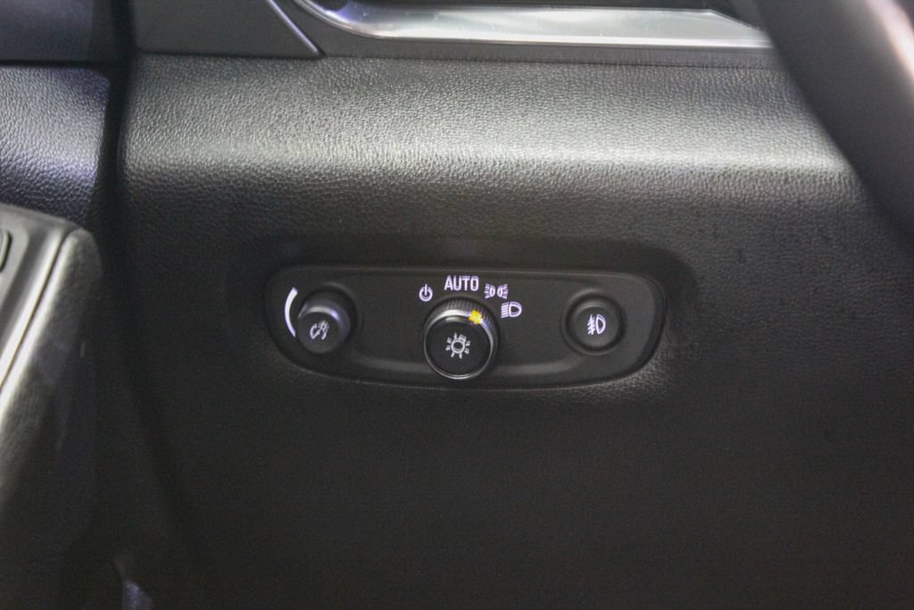 Used 2019 Chevrolet Traverse LT w/ LT Premium Package AWD/4WD image 25