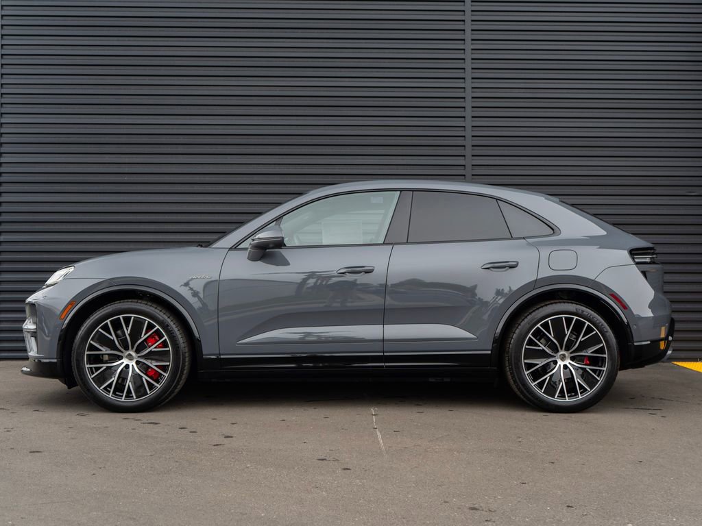 New 2025 Porsche Macan Turbo Electric image 2