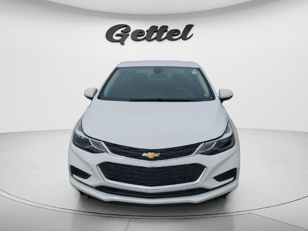 Used 2017 Chevrolet Cruze LT w/ Convenience Package FWD image 2