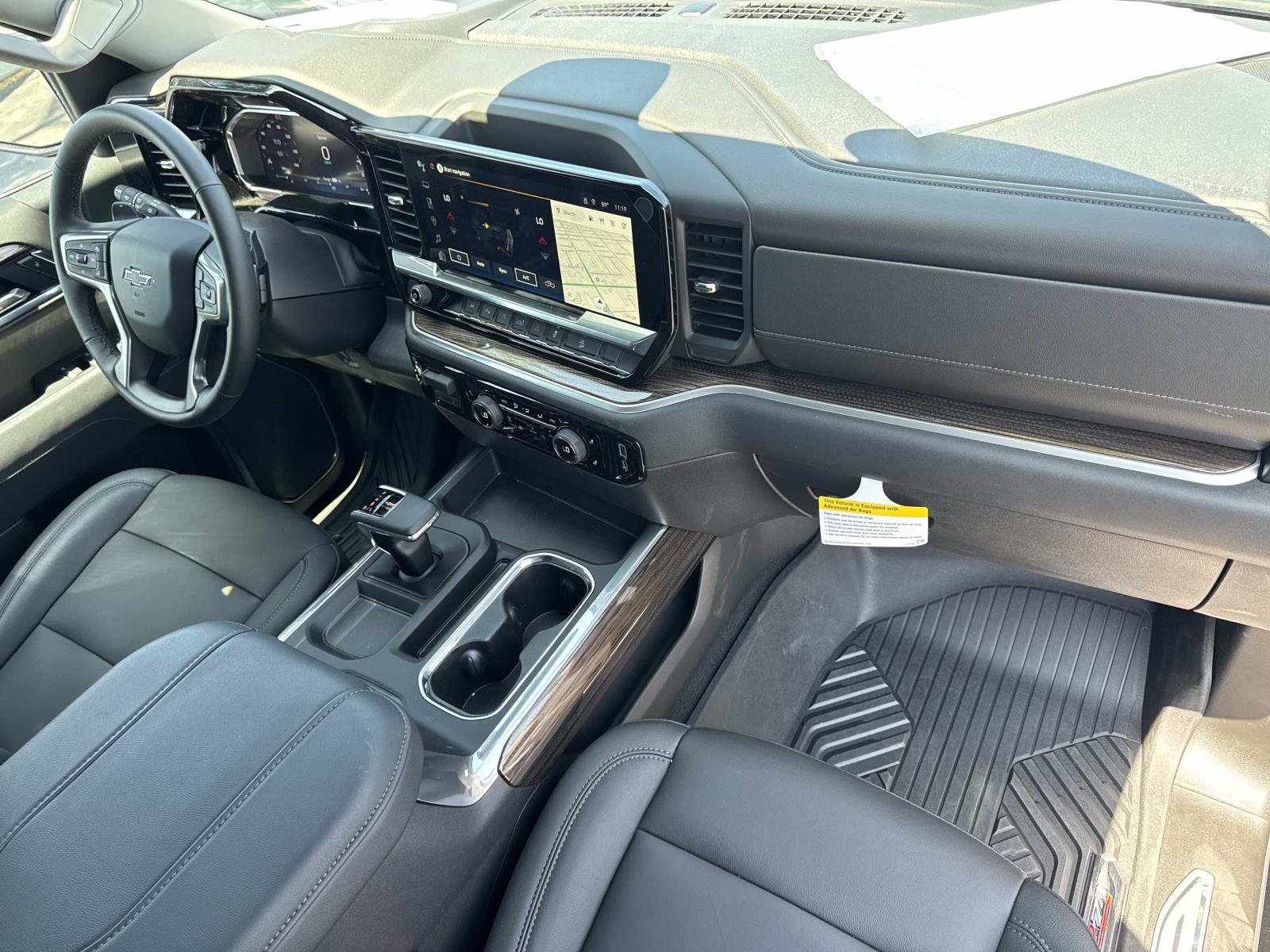 Used 2026 Chevrolet Silverado 1500 LT Trail Boss w/ LT Trail Boss Premium Package AWD/4WD image 31