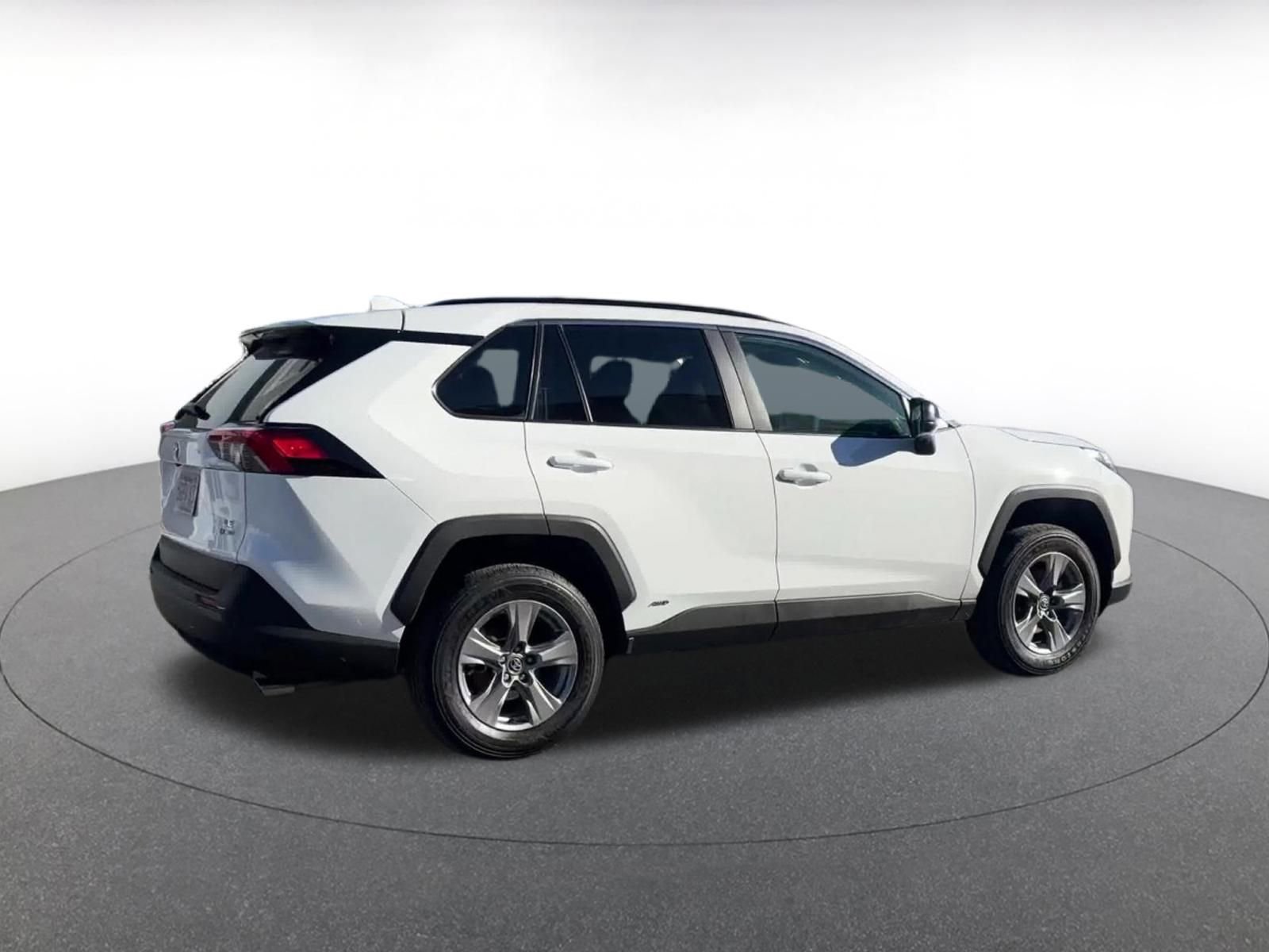 Used 2025 Toyota RAV4 LE image 15