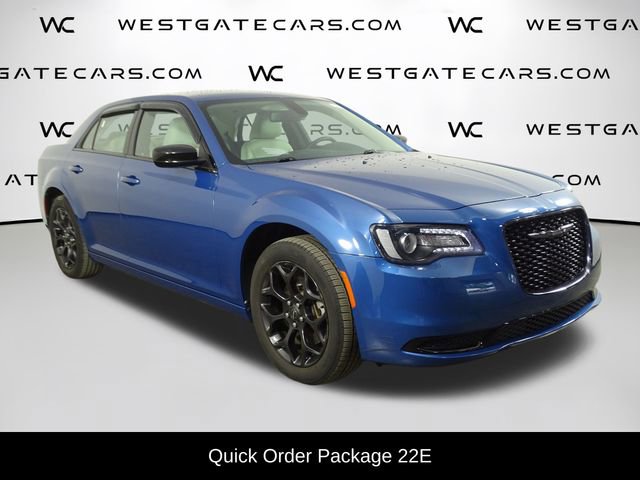 Used 2022 Chrysler 300 Touring w/ Sport Appearance Package image 2