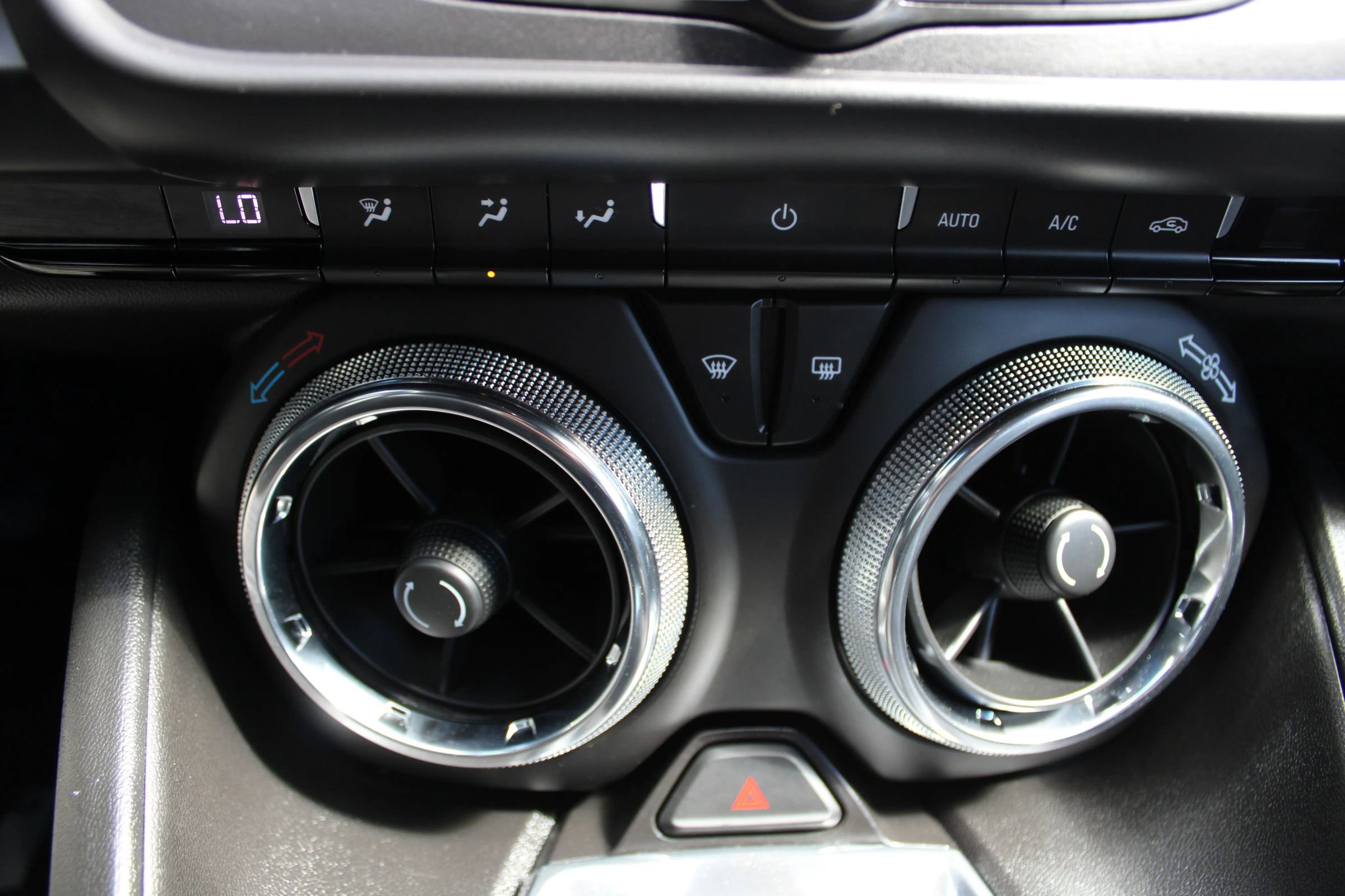 Used 2016 Chevrolet Camaro LT w/ RS Package image 23