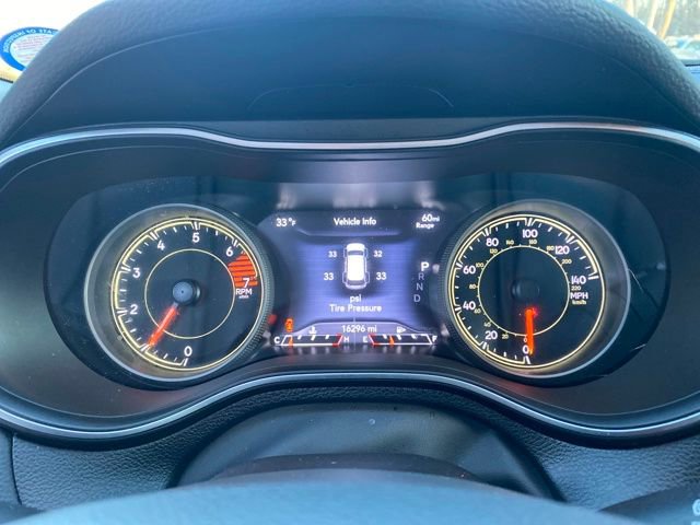 Used 2023 Jeep Cherokee Altitude Lux image 9