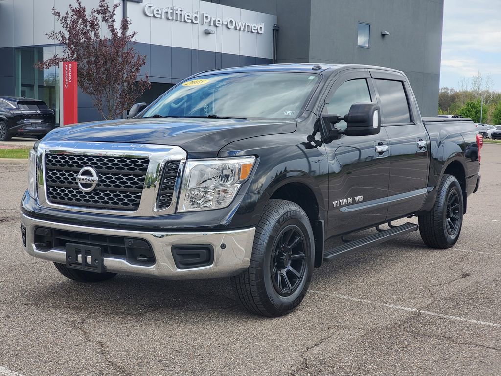 Used 2018 Nissan Titan SV w/ SV Convenience Package AWD/4WD image 2
