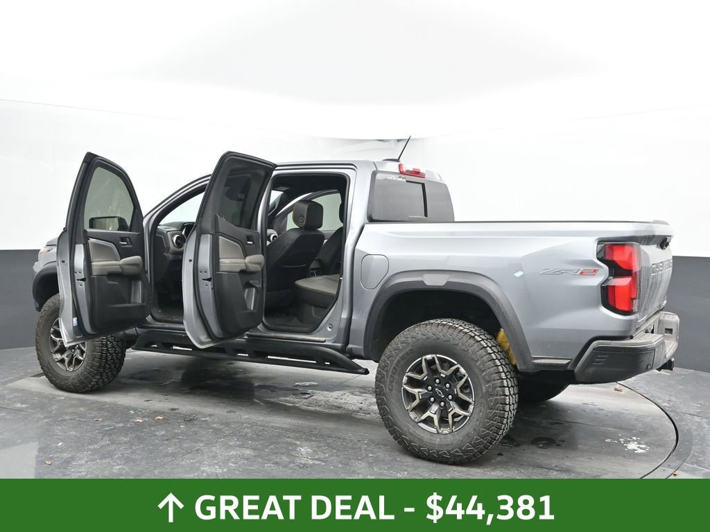 Used 2024 Chevrolet Colorado ZR2 w/ ZR2 Convenience Package III image 57