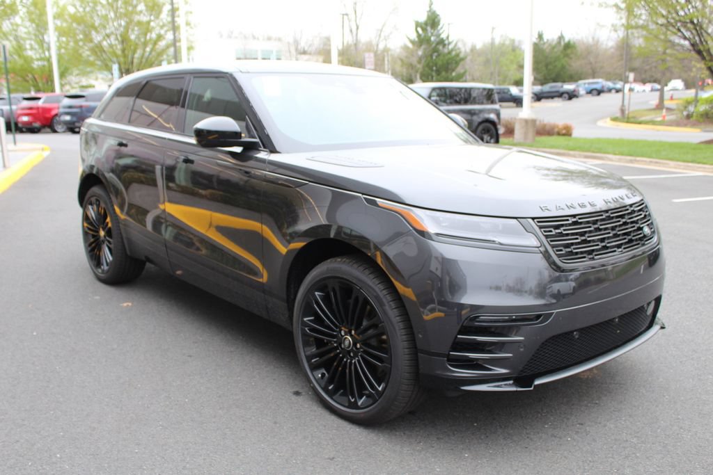 New 2026 Land Rover Range Rover Velar Dynamic SE AWD/4WD image 9