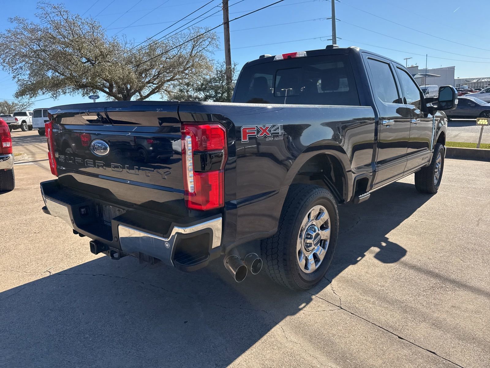 Used 2023 Ford F250 Lariat w/ Lariat Ultimate Package image 7