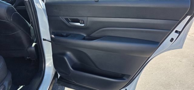 Used 2025 Toyota Grand Highlander AWD image 16