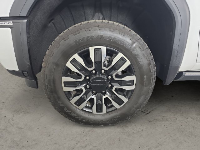 Certified 2025 GMC Sierra 2500 Denali Ultimate w/ Max Trailering Package AWD/4WD image 7
