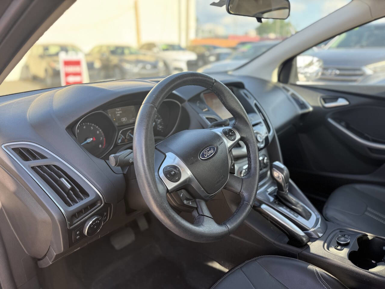 Used 2013 Ford Focus Titanium w/ Titanium Handling Pkg FWD image 13
