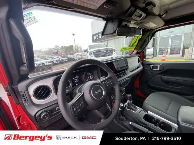 Used 2024 Jeep Wrangler Willys image 12