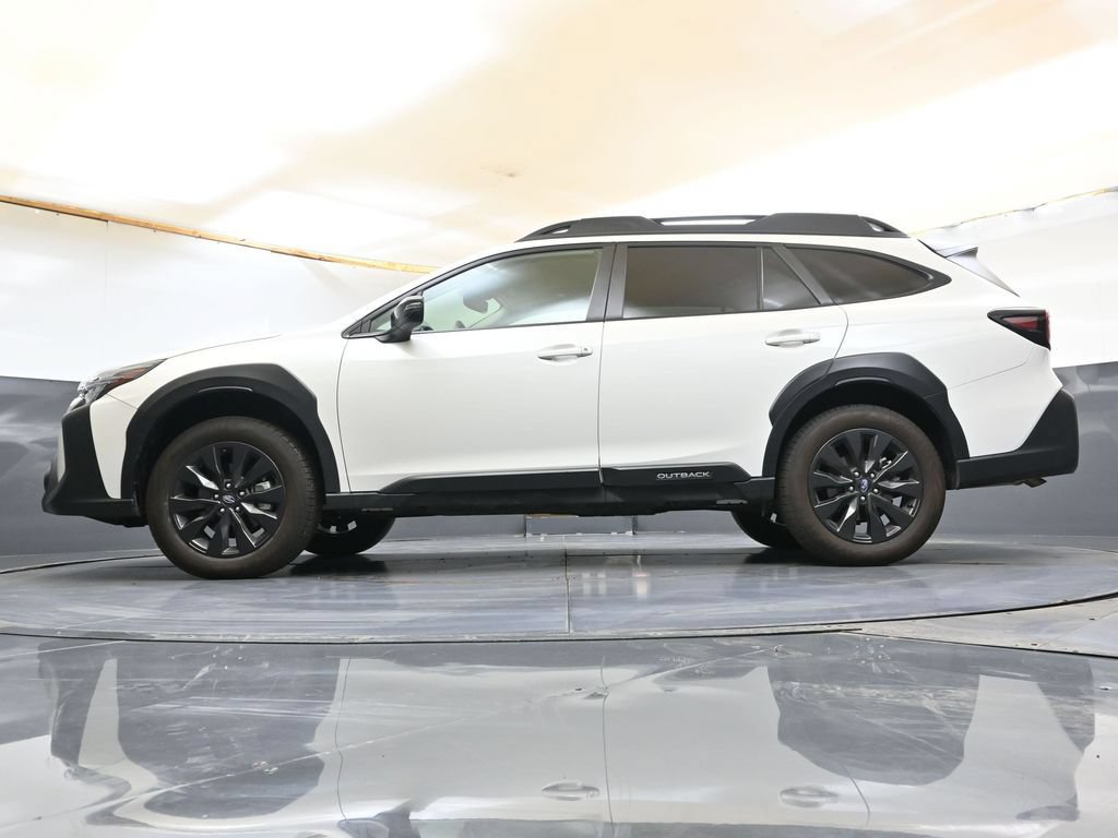 Certified 2025 Subaru Outback Onyx Edition AWD/4WD image 31
