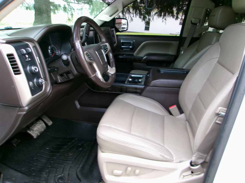 Used 2016 GMC Sierra 1500 Denali w/ Denali Ultimate Package AWD/4WD image 8