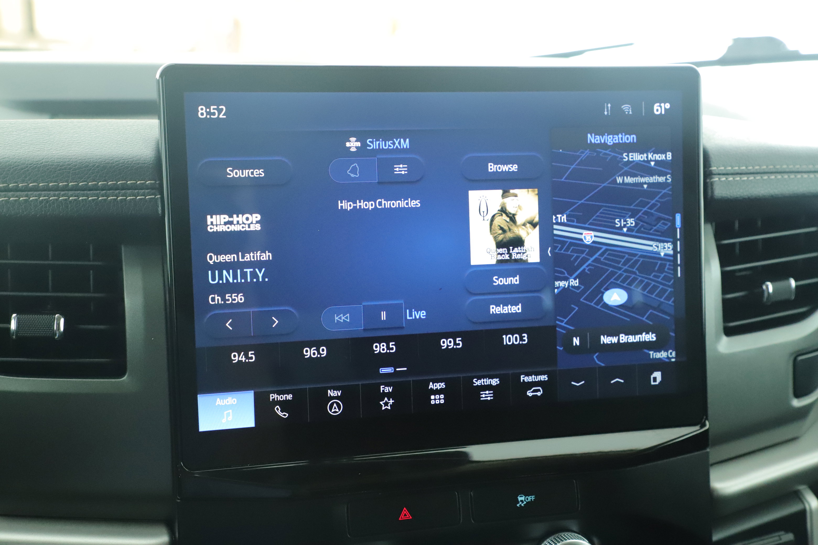 Used 2023 Ford Expedition Max XLT image 15