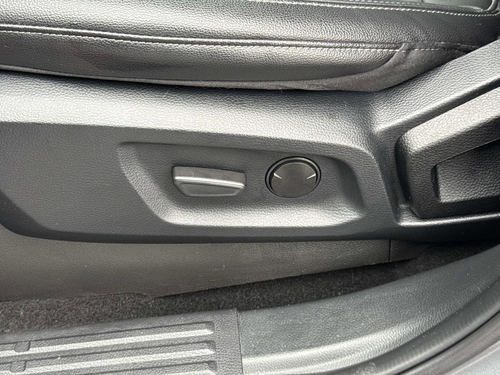 Used 2021 Ford Ranger Lariat w/ Tremor Off-Road Package image 16