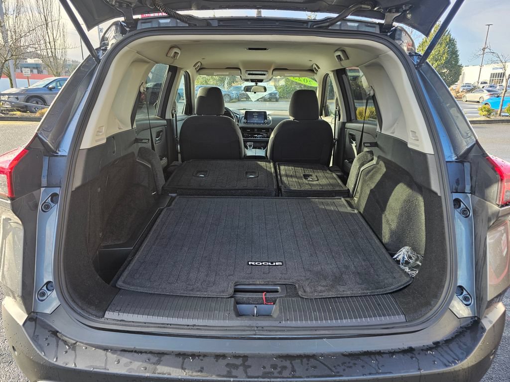 Used 2023 Nissan Rogue SV AWD/4WD image 11