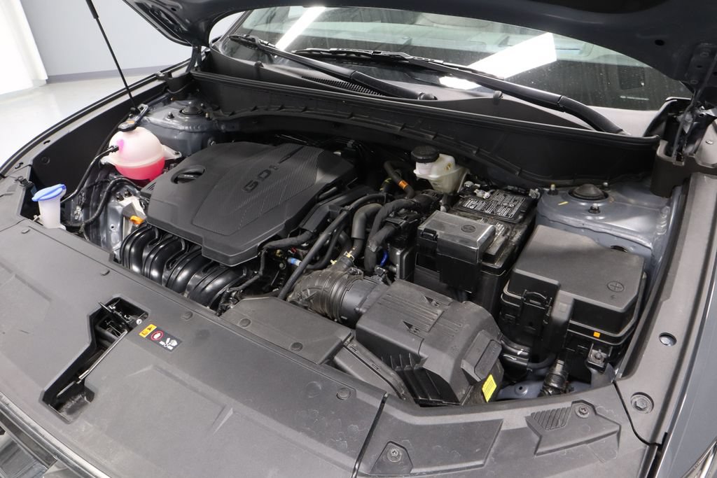 Certified 2025 Hyundai Tucson Limited AWD/4WD image 17