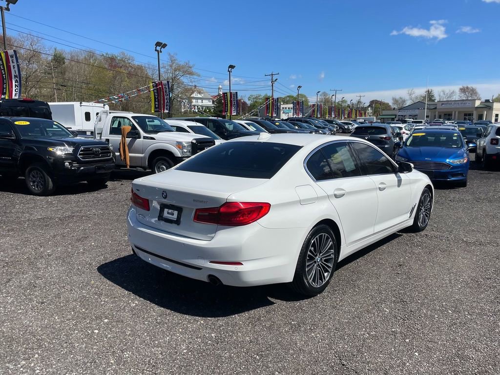 Used 2020 BMW 530i xDrive w/ Convenience Package AWD/4WD image 5