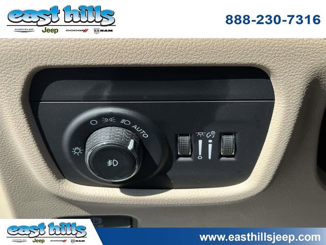 Certified 2021 Jeep Grand Cherokee L Limited w/ Luxury Tech Group II AWD/4WD image 31