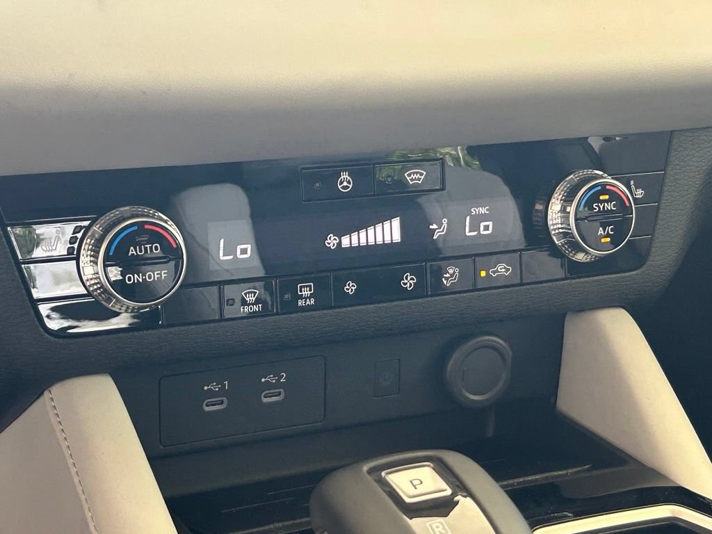 New 2026 Mitsubishi Outlander SE AWD/4WD image 46