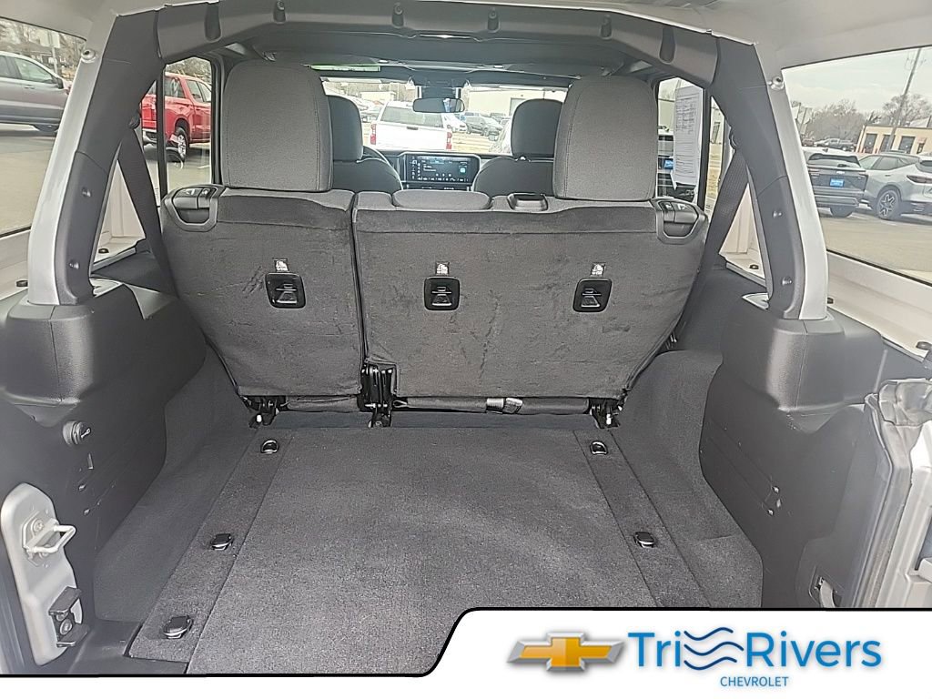 Used 2024 Jeep Wrangler Unlimited Sport AWD/4WD image 11