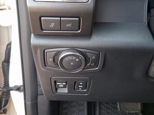Used 2018 Ford Expedition Limited w/ Equipment Group 301A AWD/4WD image 25
