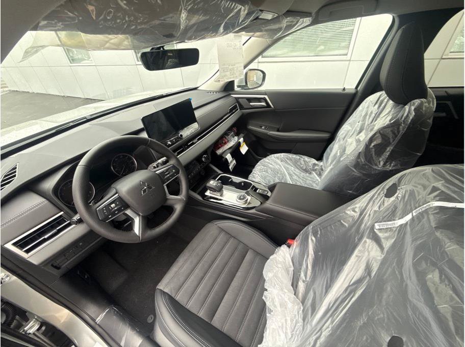 New 2026 Mitsubishi Outlander SE FWD image 7
