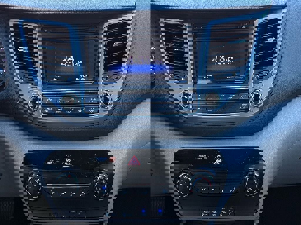 Used 2018 Hyundai Tucson SE image 24