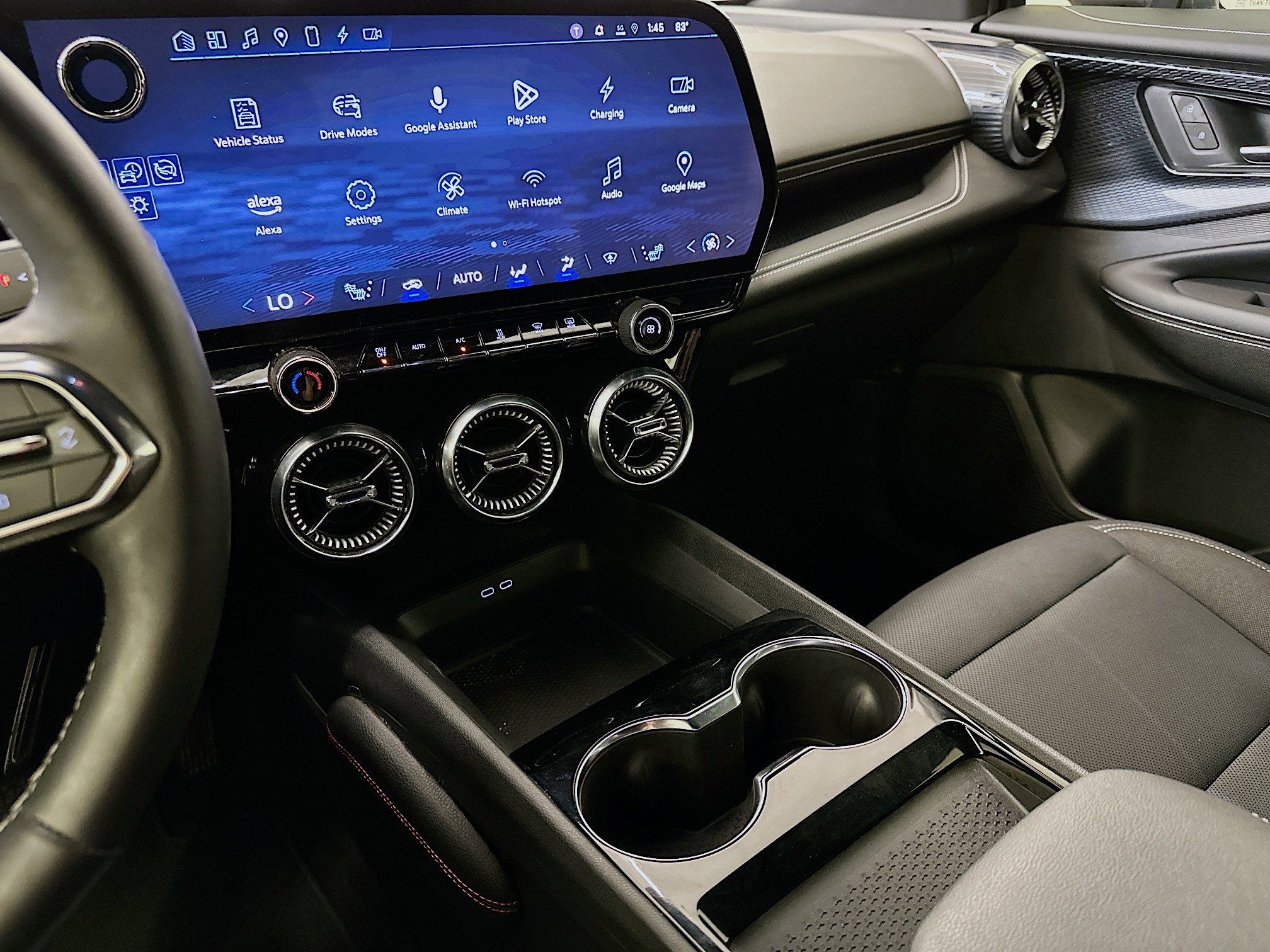 Used 2024 Chevrolet Blazer EV LT image 26