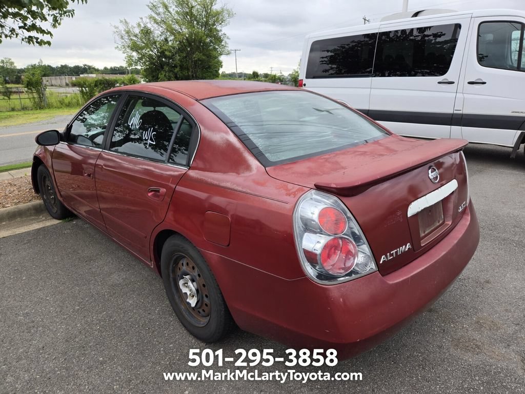 Used 2005 Nissan Altima 2.5 S w/ (S02) Side Airbags Pkg FWD image 4