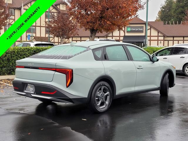 New 2025 Kia K4 LXS image 4