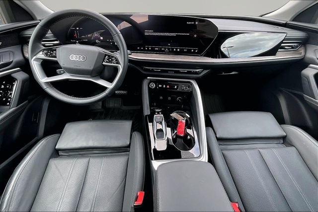 Used 2025 Audi Q5 Premium Plus w/ Premium Plus AWD/4WD image 15